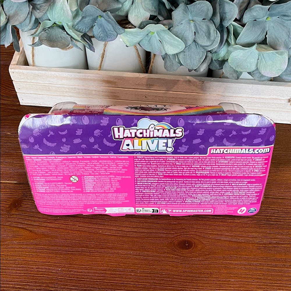 NWT Hatchimals Alive Rainbow Splash Toy - Picture 8 of 13